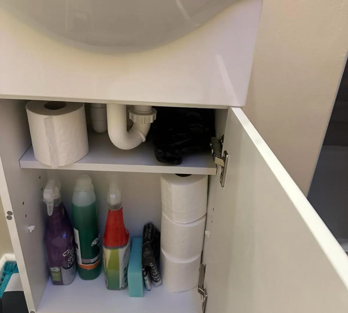 L-Houses Dagenham Homestay