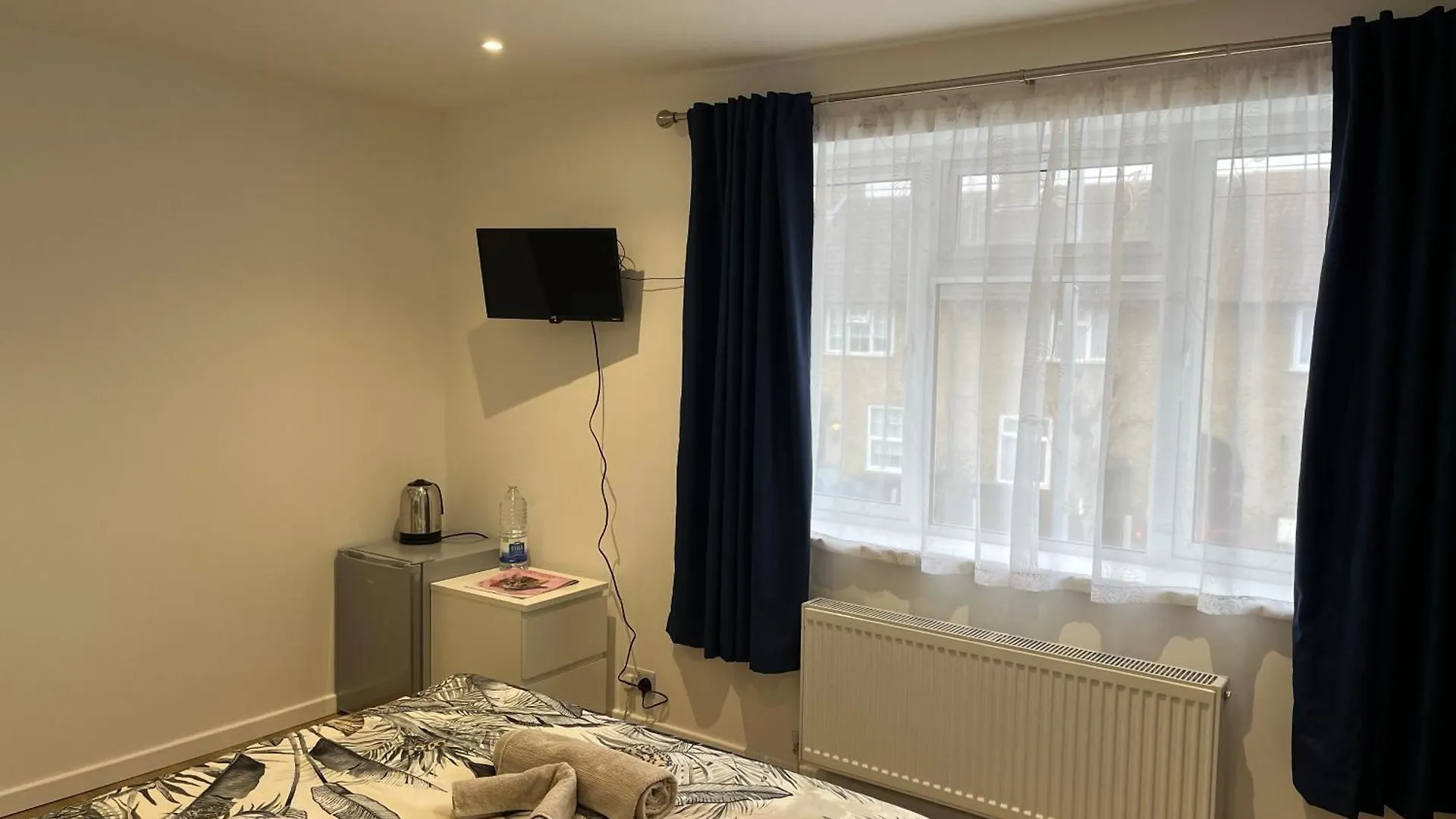 Homestay L-Houses Dagenham